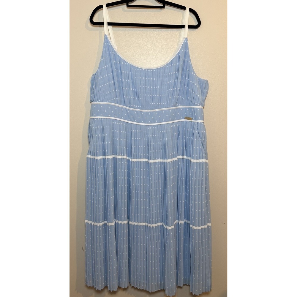 Torrid x Marilyn Monroe Iconic Blue Dress Polka Dots Size 22 Retro 1950s - Picture 2 of 8